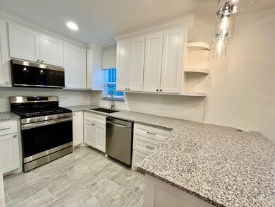 2006 Elmen St unit 1, Houston, TX 77019 - photo 6