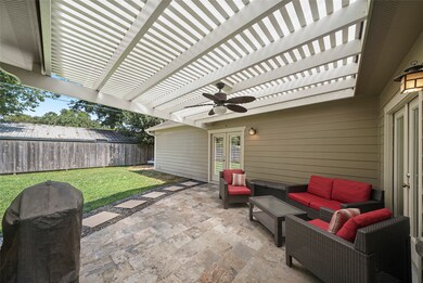 1742 Woodcrest Dr, Houston, TX 77018 - photo 5