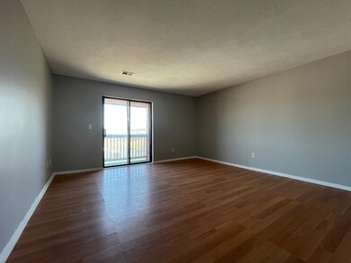 4 Park Avenue Place unit 11, Worcester, MA 01603 - photo 2
