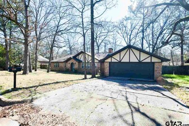 2225 2225 Heather Ln, Tyler, TX 75703 - photo 2