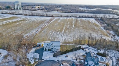 9 Sunrise Cir, South Hadley, MA 01075 - photo 2