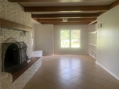 711 W Lilac St, Rogers, AR 72756 - photo 4