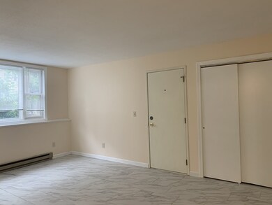 60 Chapin St unit B, Holyoke, MA 01040 - photo 2