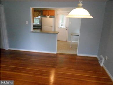 319 N Stiles Ave, Maple Shade Township, NJ 08052 - photo 7