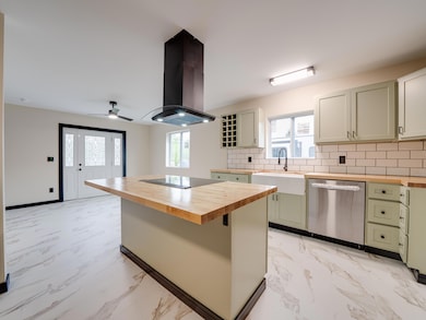 118 McLaughlin Ave-31