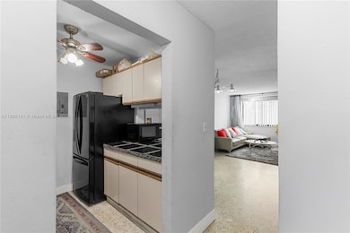 1530 SW 2nd St unit 106, Miami, FL 33135 - photo 5