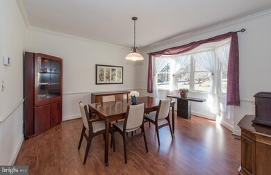 11 Spring Heath Ct, Windsor Mill, MD 21244 - photo 2