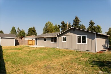 207 Mckenzie Ct SW, Yelm, WA 98597 - photo 2