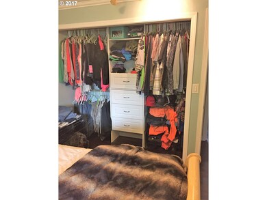 Bedroom, Primary