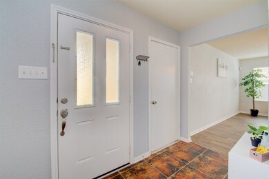 16754 Warbler Dr, Conroe, TX 77385 - photo 6