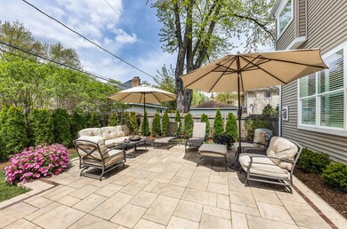 1215 N Webster St, Naperville, IL 60563 - photo 4