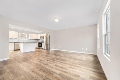 48692 Silver Oaks Blvd, Mattawan, MI 49071 - photo 3