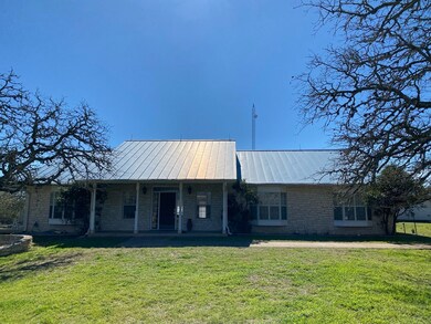 186 Northview Ln, Fredericksburg, TX 78624 - photo 7