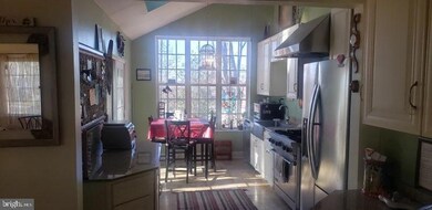 1808 Dunwoody Cir, Parkville, MD 21234 - photo 2