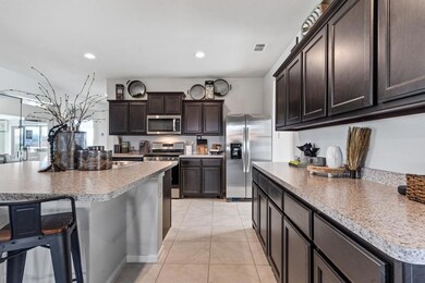 308 Bronze Cir N, Springtown, TX 76082 - photo 6