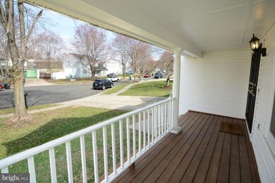 7103 Willow Hill Dr, Capitol Heights, MD 20743 - photo 2