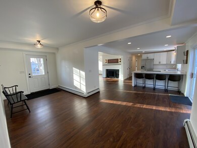 5 Entry kitchen