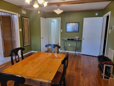 826 Curtin St, Houston, TX 77018 - photo 4