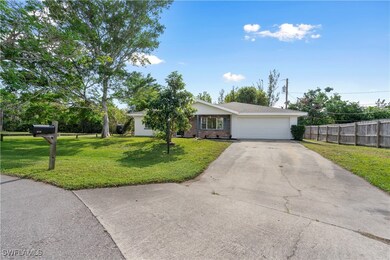 930 Entrada Dr N, Fort Myers, FL 33919 - photo 4