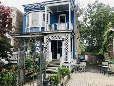 8 Bohl Ave, Albany, NY 12209 - photo 5