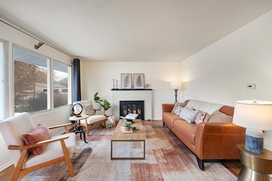 355 W La Salle Dr, Murray, UT 84123 - photo 2