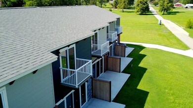 231 Belt St unit 2, Eufaula, OK 74432 - photo 4