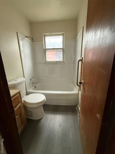 1210 Pinehurst Ave, Flint, MI 48507 - photo 3