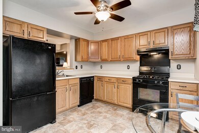 6343 Jacobs Ct, Sykesville, MD 21784 - photo 6