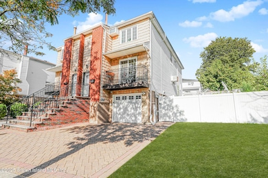 259 Brookfield Ave, Staten Island, NY 10308 - photo 3