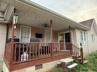 76 Rose St, Paintsville, KY 41240 - photo 7