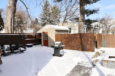 Photo 4