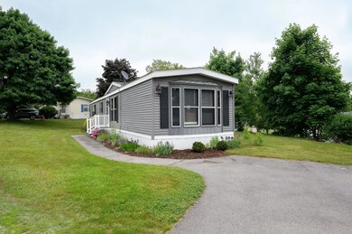 7 Cherokee Way, Rochester, NH 03867 - photo 2