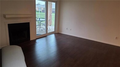 2679 Rolling Green Dr unit E2679, Macungie, PA 18062 - photo 2