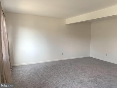 649 Glynlee Ct, Reisterstown, MD 21136 - photo 3