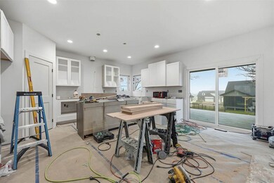 517 Elizabeth Ln, Tiffin, IA 52340 - photo 5