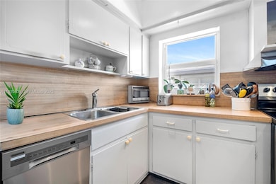 1050 Atlantic Shores Blvd unit 210, Hallandale Beach, FL 33009 - photo 6