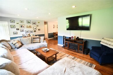 3360 Barrett Rd, Akron, OH 44333 - photo 7