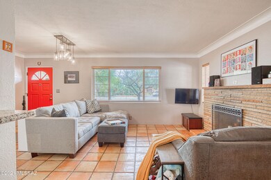 4432 E Elmwood Street-7