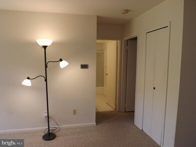 8 Derry Dr, North Wales, PA 19454 - photo 6