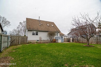 2040 Fiero Ave-6