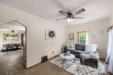 2746 Lyon St, Des Moines, IA 50317 - photo 3