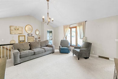 726 Dustin Rd, Salina, KS 67401 - photo 4