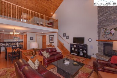 137 Trails End unit 33-B, Blowing Rock, NC 28605 - photo 5