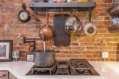 85 E Brookline St unit 2, Boston, MA 02118 - photo 5