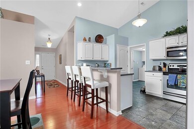 11725 Whisperwood Way, Fishers, IN 46037 - photo 5