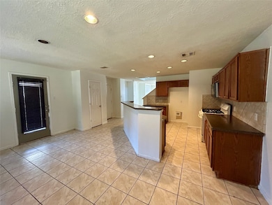 8007 Arrington Forest Ln, Humble, TX 77338 - photo 5