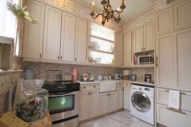 Laurens Street 55E_kitchen 1