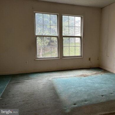 2024 S Anvil Ln, Temple Hills, MD 20748 - photo 6