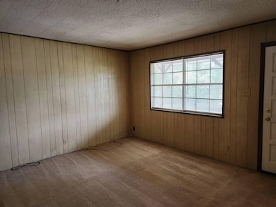 170 Clark St unit 4, Beaumont, TX 77705 - photo 3