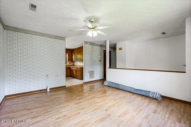 773 Dunbar Rd, Crossville, TN 38572 - photo 4